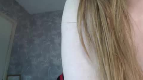 Snapshot of stunningboobs chatting on October 4, 2025, 1:14 am Natasha online show from October 4, 2025, 1:14 am