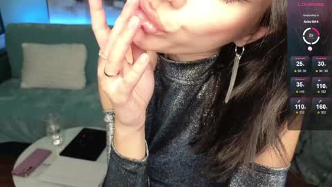 Su4e4ka555 online show from January 26, 2025, 7:09 pm