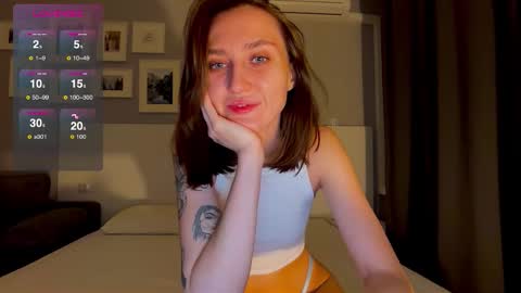 LINA online show from October 5, 2025, 3:21 pm