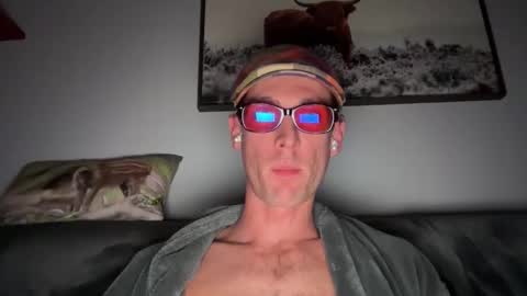 suavedailly online show from November 17, 2025, 9:26 am