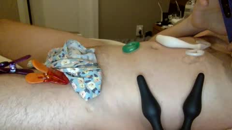 subboyusa online show from February 9, 2025, 3:32 am