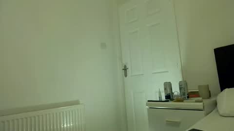 Snapshot of subcroydon chatting on March 27, 2026, 10:09 pm subcroydon online show from March 27, 2026, 10:09 pm