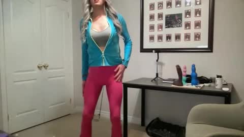 Snapshot of submiss14 chatting on May 24, 2026, 7:57 am Sissy Isabella online show from May 24, 2026, 7:57 am