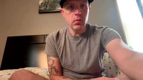 submissivebrett381 online show from April 28, 2026, 12:54 pm