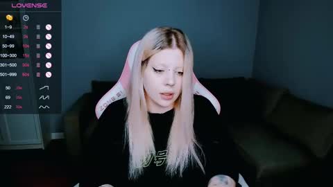 succubus_leslie online show from March 3, 2025, 12:37 pm