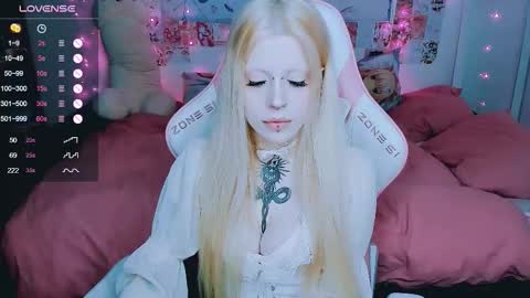 succubus_leslie online show from March 11, 2026, 11:22 pm