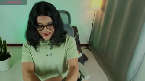 Snapshot of succubus_vitta chatting on July 17, 2026, 5:18 pm Vitta online show from July 17, 2026, 5:18 pm