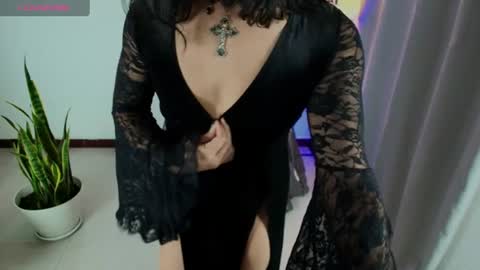 Snapshot of succubus_vitta chatting on August 1, 2026, 12:32 am Vitta online show from August 1, 2026, 12:32 am