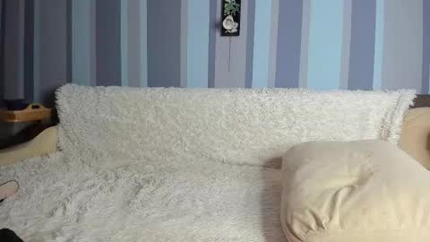 Kat Martinez online show from November 24, 2025, 11:43 am