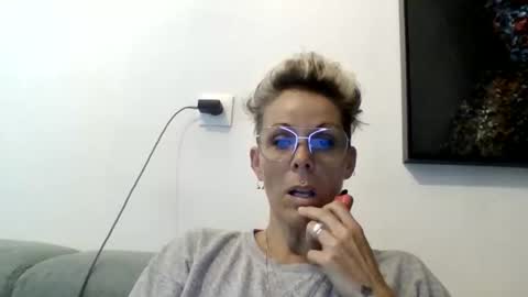 Snapshot of sucrette5629 chatting on June 2, 2026, 6:59 am sucrette5629 online show from June 2, 2026, 6:59 am
