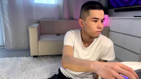 Emmy online show from February 23, 2025, 9:22 am