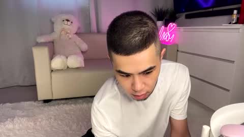 Emmy online show from March 10, 2025, 9:21 am