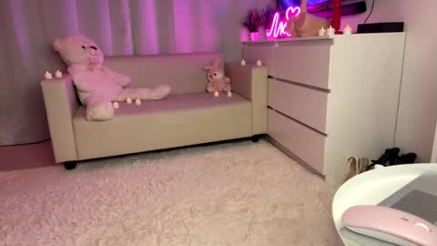 Emmy online show from March 2, 2026, 5:08 am