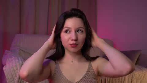 sueflay online show from April 21, 2026, 12:11 pm