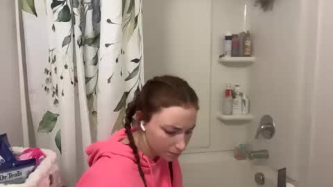 suerrab3304 online show from October 18, 2025, 5:10 am