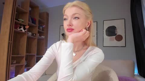 sugar_club online show from December 7, 2024, 7:16 am