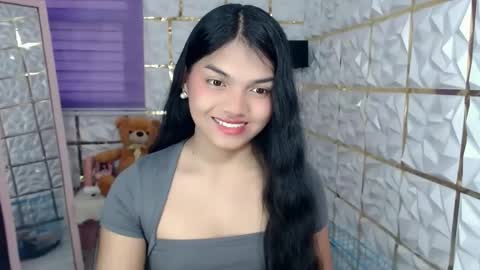 Snapshot of sugar_n_spicex chatting on April 18, 2026, 7:12 am trisha online show from April 18, 2026, 7:12 am