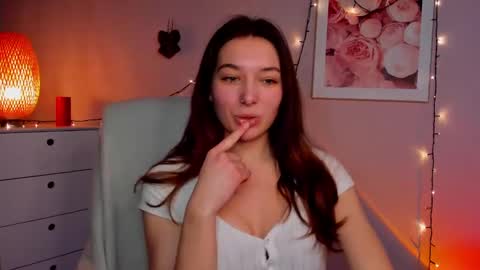 Snapshot of sugar_xmegan chatting on February 19, 2025, 6:00 pm Megan online show from February 19, 2025, 6:00 pm