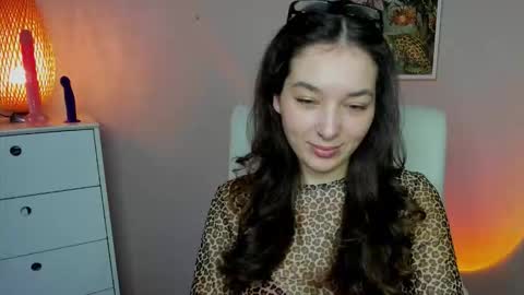 Snapshot of sugar_xmegan chatting on December 17, 2025, 7:47 am Megan online show from December 17, 2025, 7:47 am