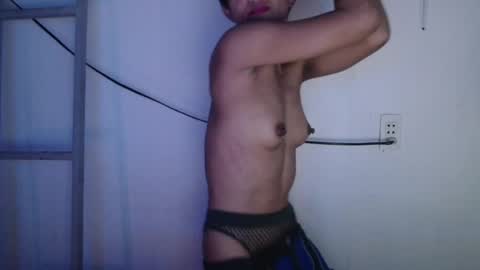 sugarantidote13 online show from November 27, 2025, 9:06 pm