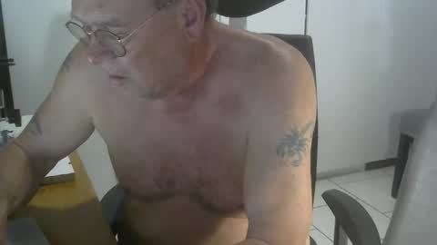 Snapshot of sugardadd11 chatting on February 3, 2025, 6:39 pm Horny again online show from February 3, 2025, 6:39 pm