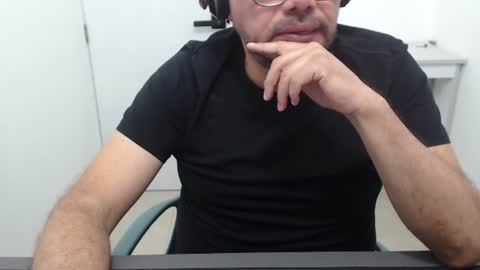 Snapshot of sugarhairybear chatting on July 20, 2026, 8:11 pm Johnny online show from July 20, 2026, 8:11 pm