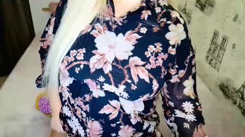 sugarkissx online show from November 11, 2025, 9:15 pm