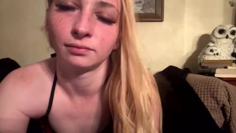 sugarrushxoxo online show from February 9, 2026, 5:00 am