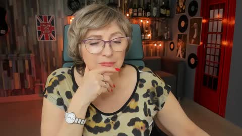 Vivien online show from January 26, 2025, 7:31 pm