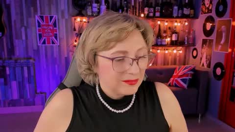 Vivien online show from March 7, 2025, 5:28 pm