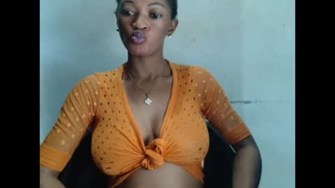 Snapshot of sugarxpussy chatting on May 3, 2026, 8:20 am sugarxpussy online show from May 3, 2026, 8:20 am