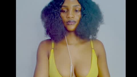 Ivy online show from October 26, 2025, 1:55 am