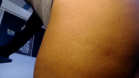 suggabrown_ online show from January 7, 2025, 3:12 pm