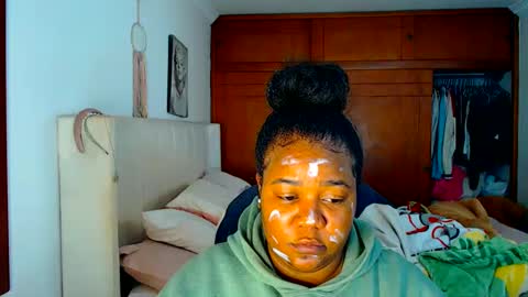 Cami   Back in 2 hours online show from October 12, 2025, 5:06 am