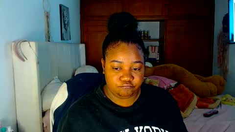 Snapshot of suggarbaby1 chatting on April 7, 2026, 7:42 am Cami Back in 2 hours online show from April 7, 2026, 7:42 am