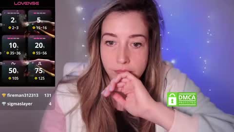 Mia online show from October 31, 2025, 1:34 pm