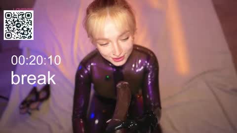 Lika ginger  Jessy blond   online show from March 20, 2026, 7:02 am