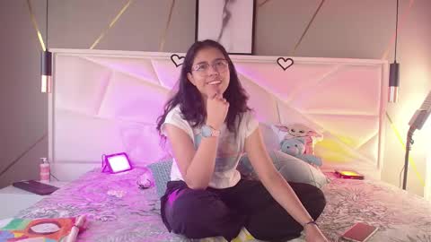 SUKI online show from November 13, 2025, 11:53 am