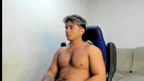 sukuna_hara online show from November 3, 2025, 1:19 am