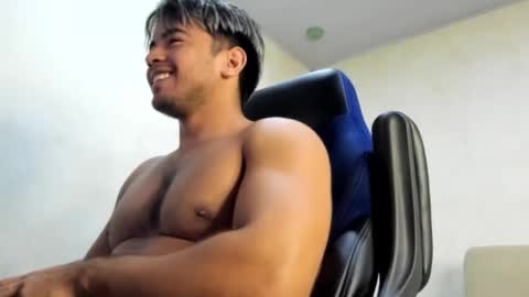 sukuna_hara online show from November 17, 2025, 1:55 am