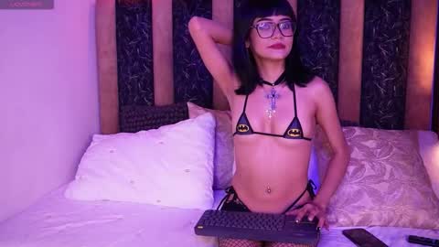 Snapshot of suky_dolloficial chatting on March 8, 2026, 4:44 pm suky_dolloficial online show from March 8, 2026, 4:44 pm