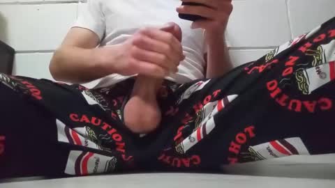 Snapshot of sultansgirls chatting on March 4, 2025, 1:23 am The Sultan online show from March 4, 2025, 1:23 am