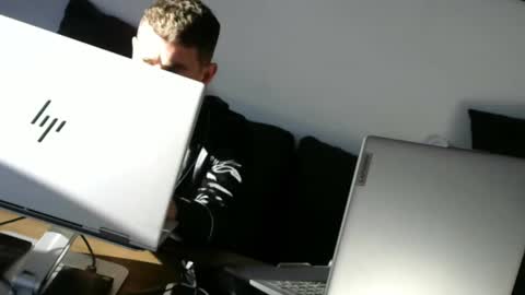 Snapshot of sultansgirls chatting on September 9, 2025, 11:21 am The Sultan online show from September 9, 2025, 11:21 am