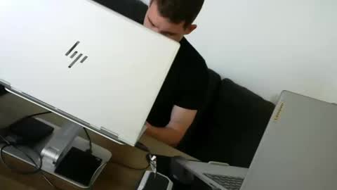 Snapshot of sultansgirls chatting on September 11, 2025, 5:35 pm The Sultan online show from September 11, 2025, 5:35 pm