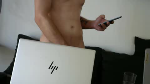 Snapshot of sultansgirls chatting on September 16, 2025, 4:08 pm The Sultan online show from September 16, 2025, 4:08 pm