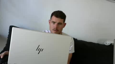 Snapshot of sultansgirls chatting on September 22, 2025, 5:48 pm The Sultan online show from September 22, 2025, 5:48 pm