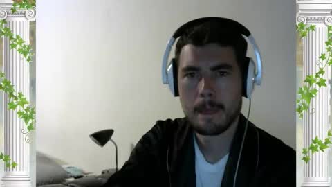 Snapshot of sultansgirls chatting on October 4, 2025, 4:43 am The Sultan online show from October 4, 2025, 4:43 am