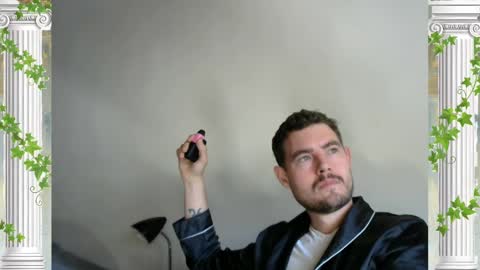 Snapshot of sultansgirls chatting on October 4, 2025, 5:33 pm The Sultan online show from October 4, 2025, 5:33 pm