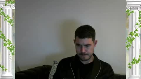 Snapshot of sultansgirls chatting on October 12, 2025, 10:09 pm The Sultan online show from October 12, 2025, 10:09 pm