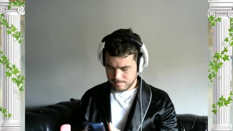 Snapshot of sultansgirls chatting on October 21, 2025, 6:52 pm The Sultan online show from October 21, 2025, 6:52 pm